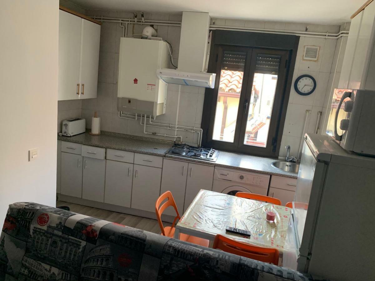 Piso En El Humedo, Al Lado Plaza Mayor León Dış mekan fotoğraf